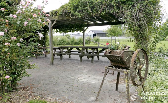 Gro�es Ferienhaus auf dem Bauernhof in Durbuy, 8 Schlafzimmer, 7 Badezimmer, privater Garten, Ausstattung f�r Familien und Radfahrer, Ardennen