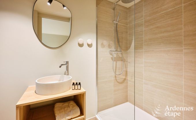 Ger�umiges Chalet f�r 8 Personen mit Sauna im Wald rund um Durbuy