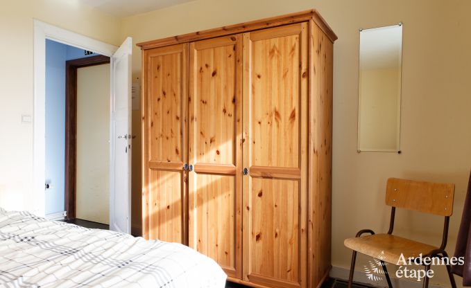 Ferienhaus in Durbuy: 32 Personen, 12 Schlafzimmer, privater Garten, Herz der belgischen Ardennen