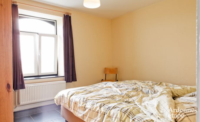 Ferienhaus in Durbuy: 32 Personen, 12 Schlafzimmer, privater Garten, Herz der belgischen Ardennen