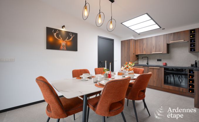 Ferienhaus mit Jacuzzi und modernem Interieur in Durbuy, ideal f�r 2 Paare oder Familie von 4
