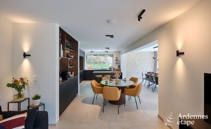 Komfortables Ferienhaus f�r 4 Personen in Durbuy mit 2 Schlafzimmern, 2 Badezimmern, Sauna und Privatgarten