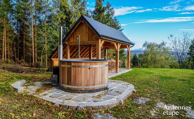 Luxusvilla in Durbuy: Genie�en Sie Wellness, Kunst und Natur f�r 8 Personen
