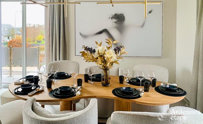 Luxusvilla in Durbuy: Genie�en Sie Wellness, Kunst und Natur f�r 8 Personen