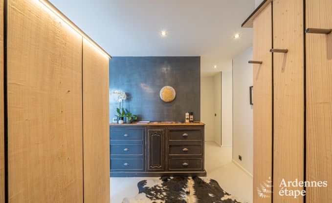 Luxusvilla in Durbuy: Genie�en Sie Wellness, Kunst und Natur f�r 8 Personen