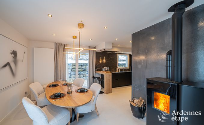 Luxusvilla in Durbuy: Genie�en Sie Wellness, Kunst und Natur f�r 8 Personen