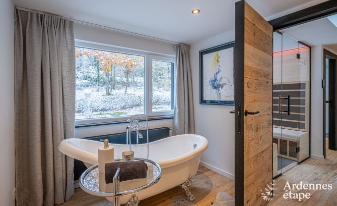 Luxusvilla in Durbuy: Genie�en Sie Wellness, Kunst und Natur f�r 8 Personen