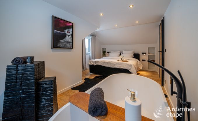 Luxusvilla in Durbuy: Genie�en Sie Wellness, Kunst und Natur f�r 8 Personen