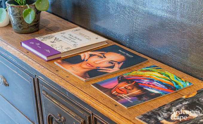 Luxusvilla in Durbuy: Genie�en Sie Wellness, Kunst und Natur f�r 8 Personen