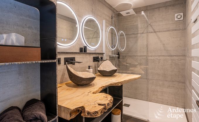 Luxusvilla in Durbuy: Genie�en Sie Wellness, Kunst und Natur f�r 8 Personen