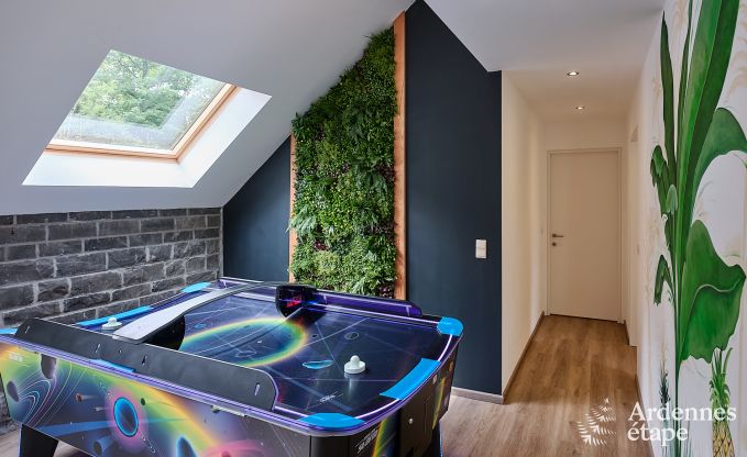 Luxusvilla in Durbuy fr 8 Personen mit Jacuzzi, Sauna, berdachtem Terrasse und Privatgarten