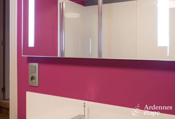 Luxusvilla in Durbuy: Unterkunft fr 15 Personen mit Pool, Spa und Natur in den Ardennen