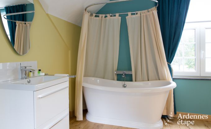 Luxusvilla in Durbuy: Unterkunft fr 15 Personen mit Pool, Spa und Natur in den Ardennen