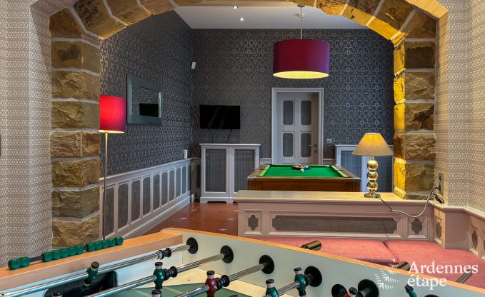 Luxusvilla in Durbuy: Unterkunft fr 15 Personen mit Pool, Spa und Natur in den Ardennen