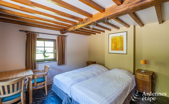 Ferienhaus mit �berdachter Whirlpool Erez�e 16 Pers. Ardennen