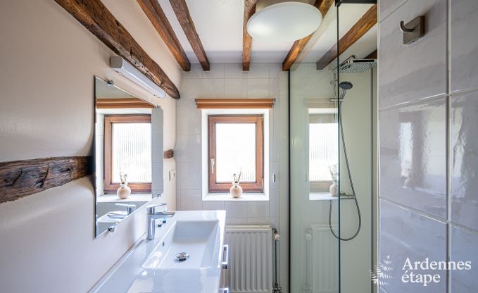 Ferienhaus mit �berdachter Whirlpool Erez�e 16 Pers. Ardennen