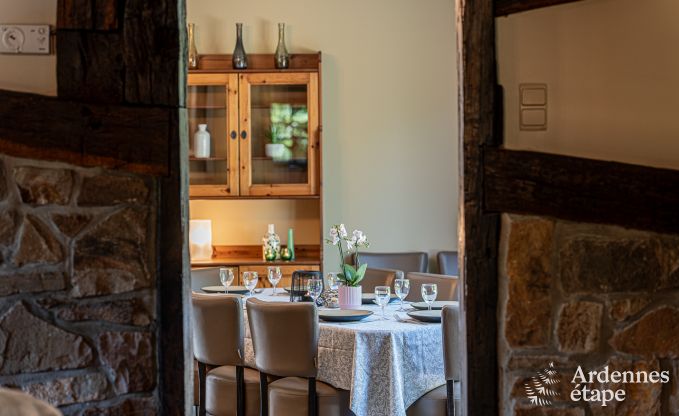 Ferienhaus mit �berdachter Whirlpool Erez�e 16 Pers. Ardennen