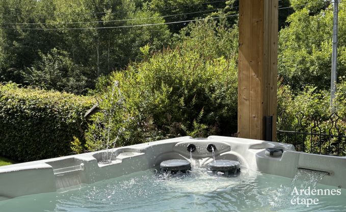 Gem�tliches Ferienhaus f�r 6 Personen in Erez�e, Ardennen: genie�en Sie Komfort, Jacuzzi und die N�he zur Natur