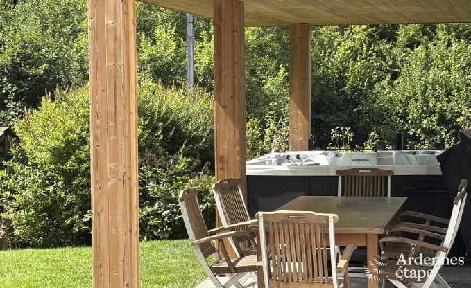 Gem�tliches Ferienhaus f�r 6 Personen in Erez�e, Ardennen: genie�en Sie Komfort, Jacuzzi und die N�he zur Natur
