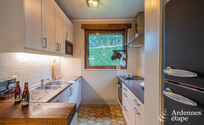 Gem�tliches Ferienhaus f�r 6 Personen in Erez�e, Ardennen: genie�en Sie Komfort, Jacuzzi und die N�he zur Natur