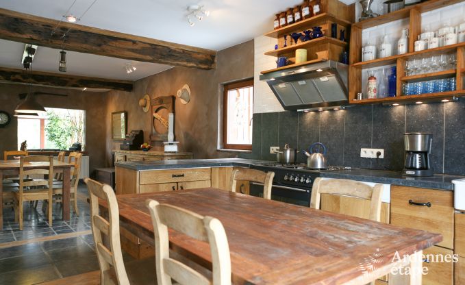 Ger�umiges Haus f�r 12 Personen in Erez�e, 6 Schlafzimmer, Sauna, Jacuzzi, Spielzimmer, Ardennen