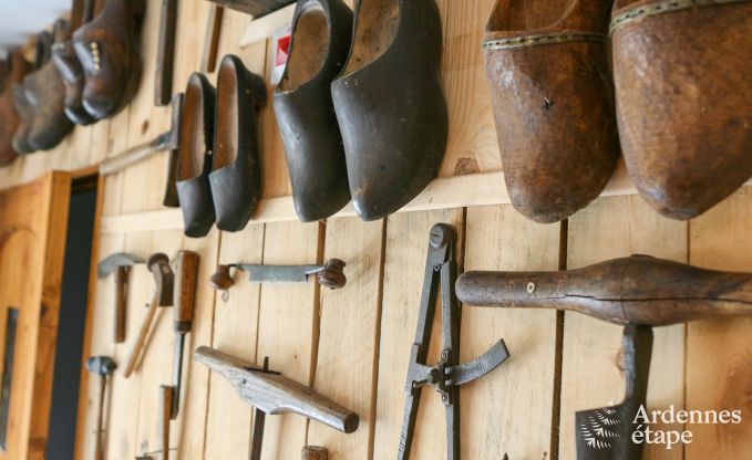 Ger�umiges Haus f�r 12 Personen in Erez�e, 6 Schlafzimmer, Sauna, Jacuzzi, Spielzimmer, Ardennen