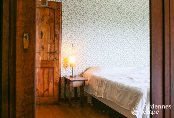 Ger�umiges Haus f�r 12 Personen in Erez�e, 6 Schlafzimmer, Sauna, Jacuzzi, Spielzimmer, Ardennen