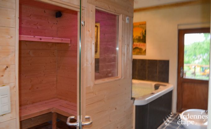 Ger�umiges Haus f�r 12 Personen in Erez�e, 6 Schlafzimmer, Sauna, Jacuzzi, Spielzimmer, Ardennen