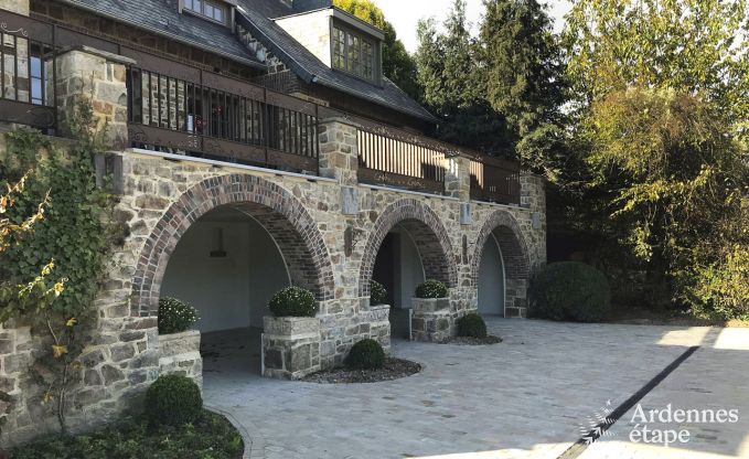 Schloss Ereze 12/15 Pers. Ardennen Schwimmbad Wellness Behinderten gerecht