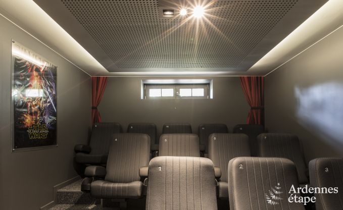 Schloss Ereze 12/15 Pers. Ardennen Schwimmbad Wellness Behinderten gerecht