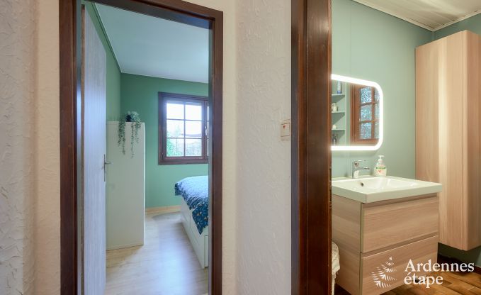 Authentisches Chalet f�r 4 in Erez�e: Entspannung und Natur im Herzen der Ardennen