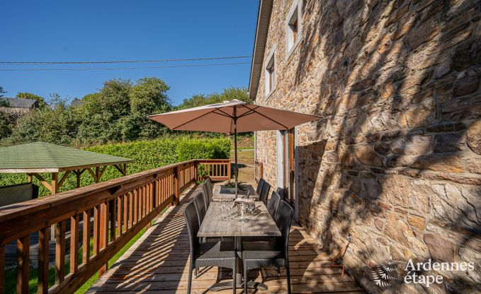 Ferienhaus mit �berdachter Whirlpool Erez�e 16 Pers. Ardennen