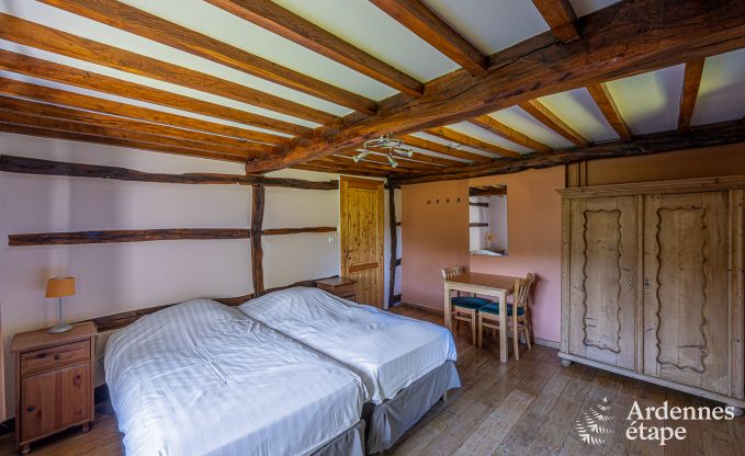 Ferienhaus mit �berdachter Whirlpool Erez�e 16 Pers. Ardennen