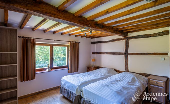 Ferienhaus mit �berdachter Whirlpool Erez�e 16 Pers. Ardennen