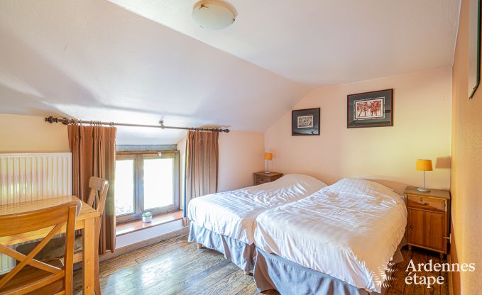 Ferienhaus mit �berdachter Whirlpool Erez�e 16 Pers. Ardennen