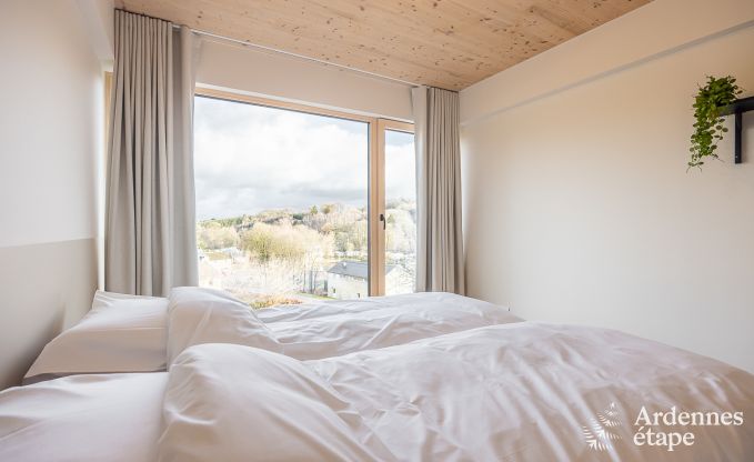 Gerumiges Ferienhaus in Ereze mit Schwimmbad und Fitnessraum fr 38 Sportler