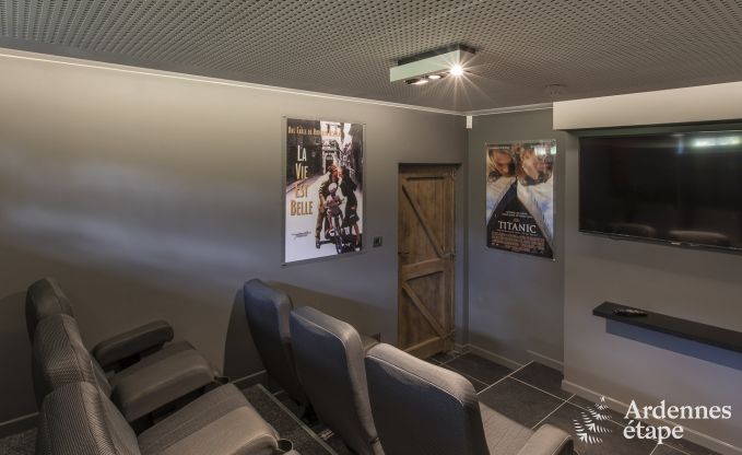 Schloss Ereze 12/15 Pers. Ardennen Schwimmbad Wellness Behinderten gerecht