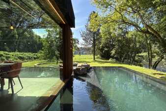 Abgelegenes Ferienhaus in Esneux fr 12 Personen mit 6 Schlafzimmern, Jacuzzi und Schwimmbad