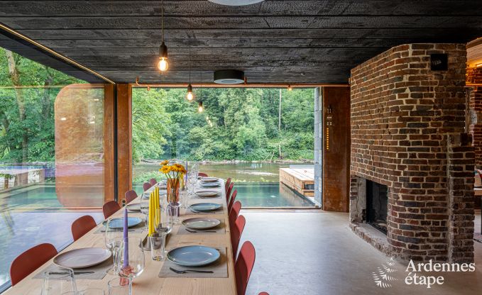 Au�ergew�hnlich Ferienhaus in Esneux f�r 18 Personen mit 6 Schlafzimmern, Infinity-Pool und Au�enwhirlpool