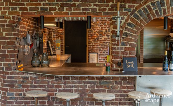 Au�ergew�hnlich Ferienhaus in Esneux f�r 18 Personen mit 6 Schlafzimmern, Infinity-Pool und Au�enwhirlpool