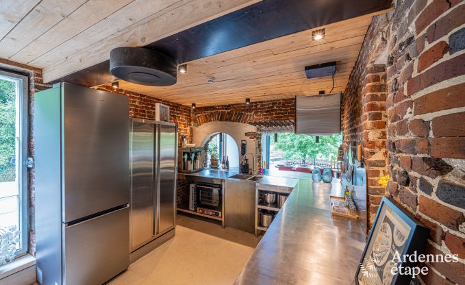 Au�ergew�hnlich Ferienhaus in Esneux f�r 18 Personen mit 6 Schlafzimmern, Infinity-Pool und Au�enwhirlpool