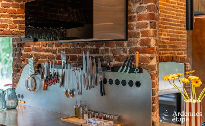 Au�ergew�hnlich Ferienhaus in Esneux f�r 18 Personen mit 6 Schlafzimmern, Infinity-Pool und Au�enwhirlpool