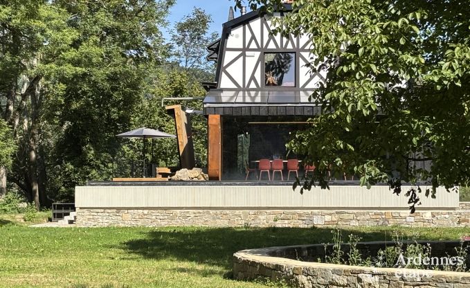 Au�ergew�hnlich Ferienhaus in Esneux f�r 18 Personen mit 6 Schlafzimmern, Infinity-Pool und Au�enwhirlpool