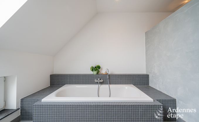 Komfortables Haus fr 7 Personen in Eupen mit 4 Schlafzimmern, moderner Kche, privater Terrasse und Garten