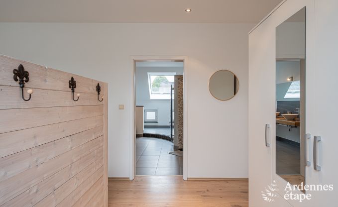 Komfortables Haus f�r 7 Personen in Eupen mit 4 Schlafzimmern, moderner K�che, privater Terrasse und Garten