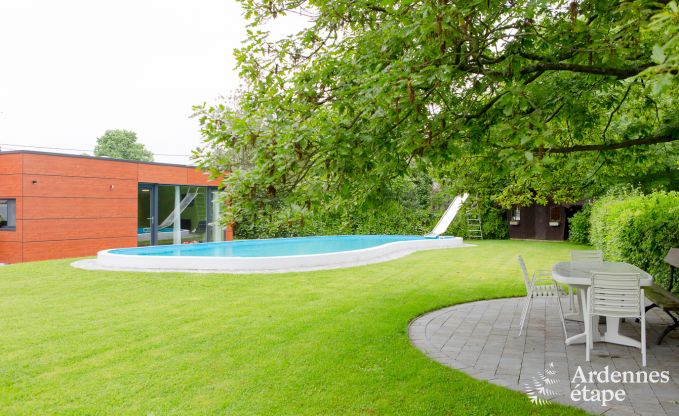 Ferienwohnung mit Swimmingpool im Garten für 2/4 Personen in Eupen