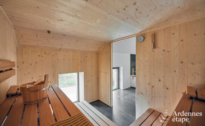 Luxusvilla in Ferri�res Ardenne, 15 Personen, 7 Schlafzimmer, Spa, beheizter Pool, privater Garten, angepasste Ausstattung