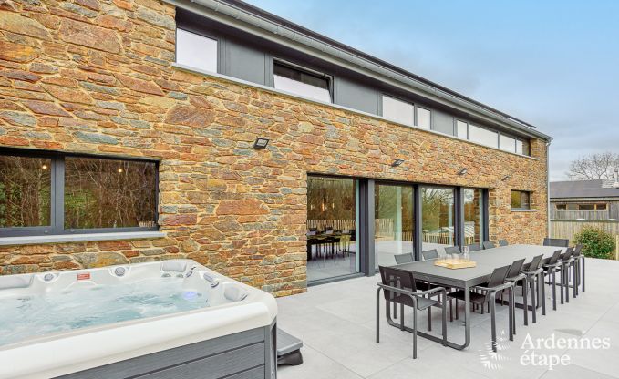 Luxusvilla in Ferri�res Ardenne, 15 Personen, 7 Schlafzimmer, Spa, beheizter Pool, privater Garten, angepasste Ausstattung