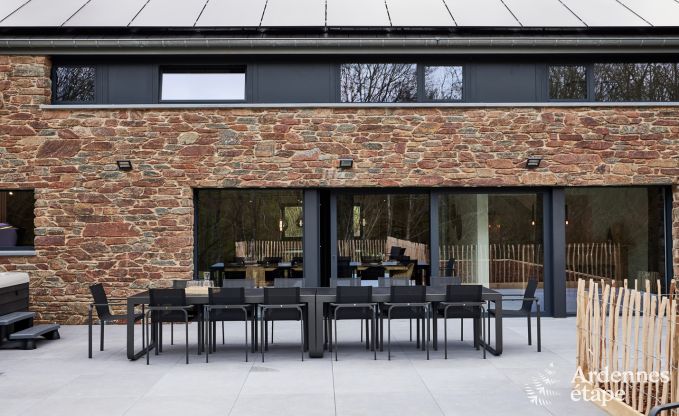 Luxusvilla in Ferri�res Ardenne, 15 Personen, 7 Schlafzimmer, Spa, beheizter Pool, privater Garten, angepasste Ausstattung