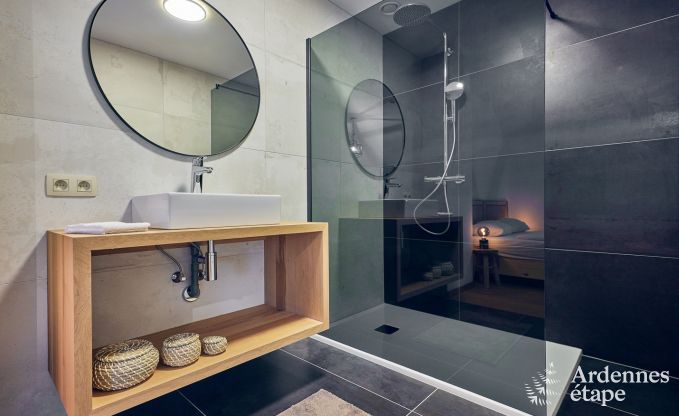 Luxusvilla in Ferri�res Ardenne, 15 Personen, 7 Schlafzimmer, Spa, beheizter Pool, privater Garten, angepasste Ausstattung